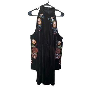 Romeo & Juliet Couture Black Cold Shoulder Floral Embroidered Halter Mini Dress
